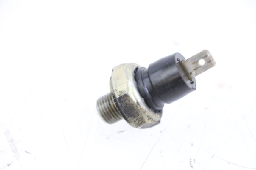 photo de SONDA PRESSIONE OLIO PIAGGIO VESPA LX 125 (2005 - 2010) - Dettaglio del componente