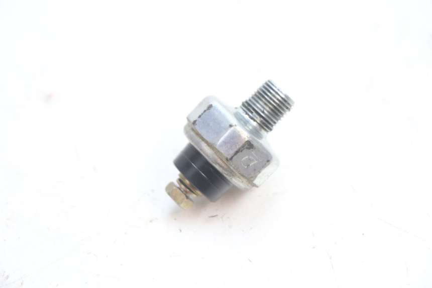 photo de SONDA PRESSIONE OLIO HONDA VFR FI RC46 800 (1998 - 2001) - Zoom sullo stato d'uso