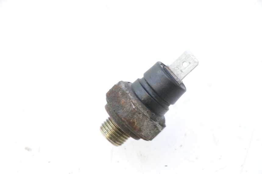 photo de SONDA PRESSIONE OLIO PIAGGIO X9 EVOLUTION 125 (2003 - 2007) - Dettaglio del componente
