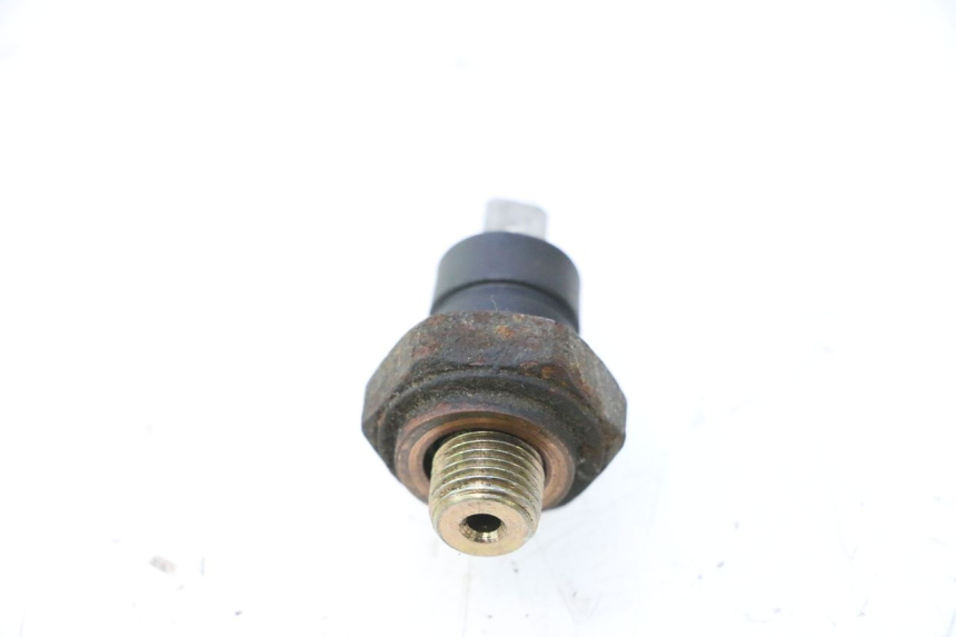 photo de SONDA PRESSIONE OLIO PIAGGIO X9 EVOLUTION 125 (2003 - 2007) - Zoom sullo stato d'uso