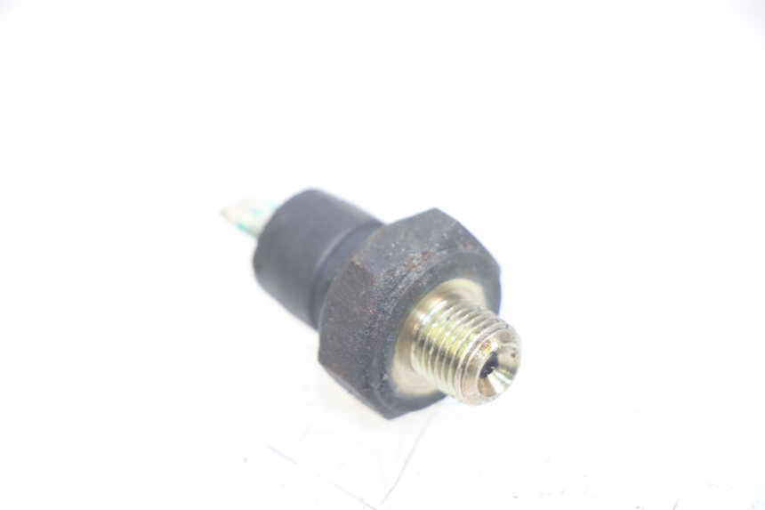 photo de SONDA PRESSIONE OLIO PIAGGIO X9 125 (2000 - 2003) - Zoom sullo stato d'uso