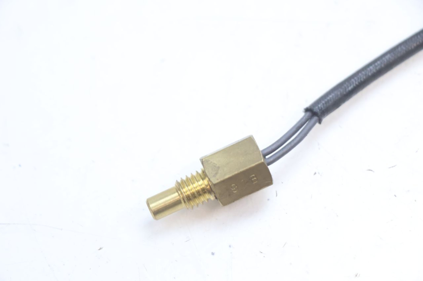 photo de SENSORE TEMPERATURA MOTORE PEUGEOT KISBEE 2T 50 (2018 - 2022) - Dettaglio del componente