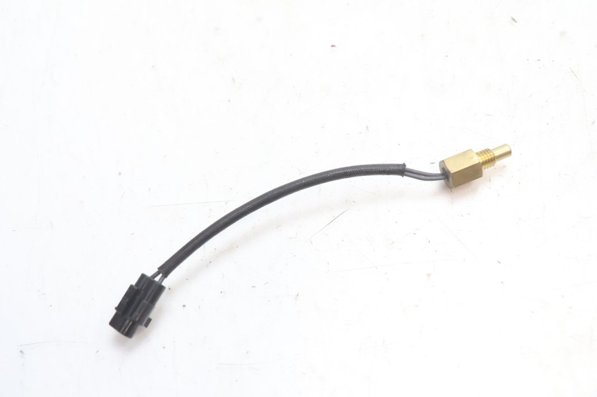 photo de SENSORE TEMPERATURA MOTORE PEUGEOT KISBEE 2T 50 (2018 - 2022) - Zoom sullo stato d'uso