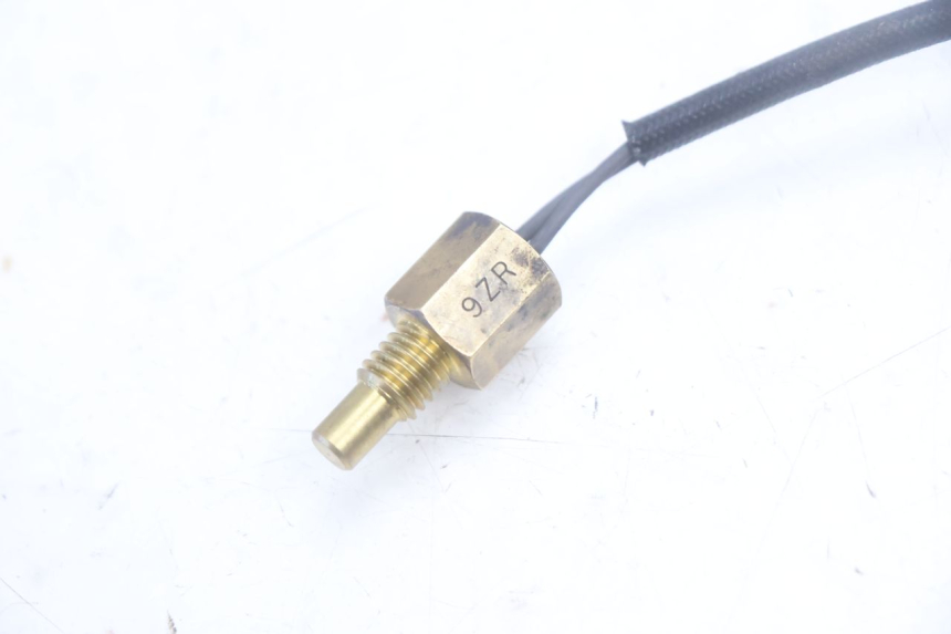 photo de SENSORE TEMPERATURA MOTORE PEUGEOT KISBEE 4T 50 (2018 - 2022) - Dettaglio del componente