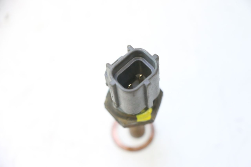 photo de SONDA TEMPERATURA D'ACQUA SUZUKI BURGMAN 125 (2007 - 2014) - Zoom sullo stato d'uso