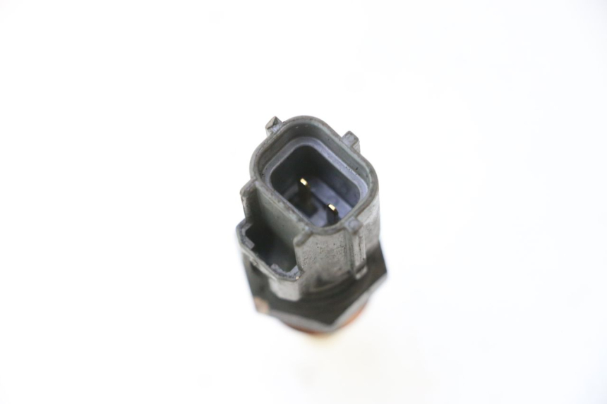 photo de SONDA TEMPERATURA D'ACQUA SUZUKI BURGMAN 125 (2007 - 2014) - Zoom sullo stato d'uso