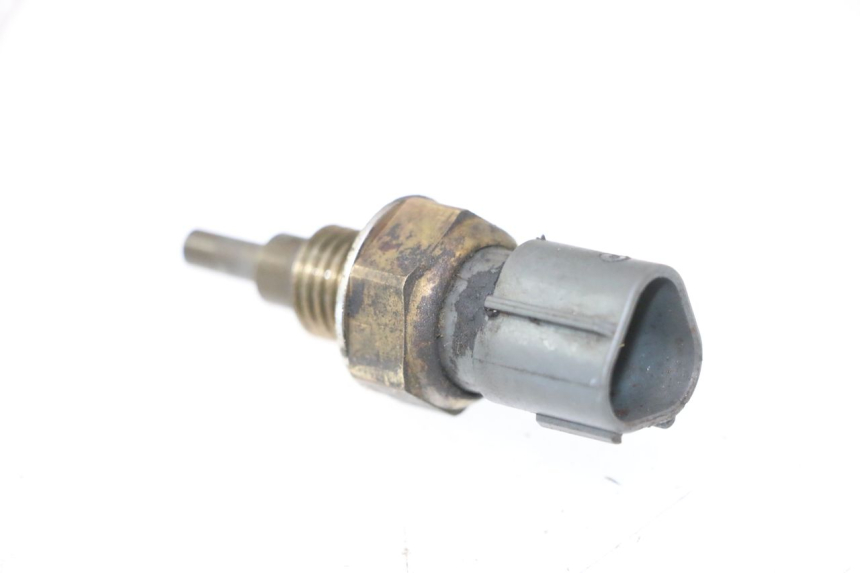 photo de SENSORE TEMPERATURA ACQUA HONDA FES PANTHEON 125 (2003 - 2007) - Altra angolazione