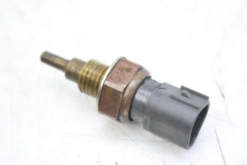 photo de SONDA TEMPERATURA D'ACQUA HONDA FES S-WING SWING ABS 125 (2007 - 2015) - Dettaglio del componente