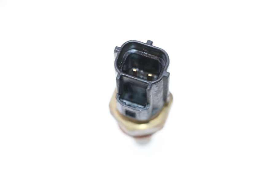 photo de SENSORE TEMPERATURA ACQUA YAMAHA FJR 1300 (2001 - 2005) - Dettaglio del componente