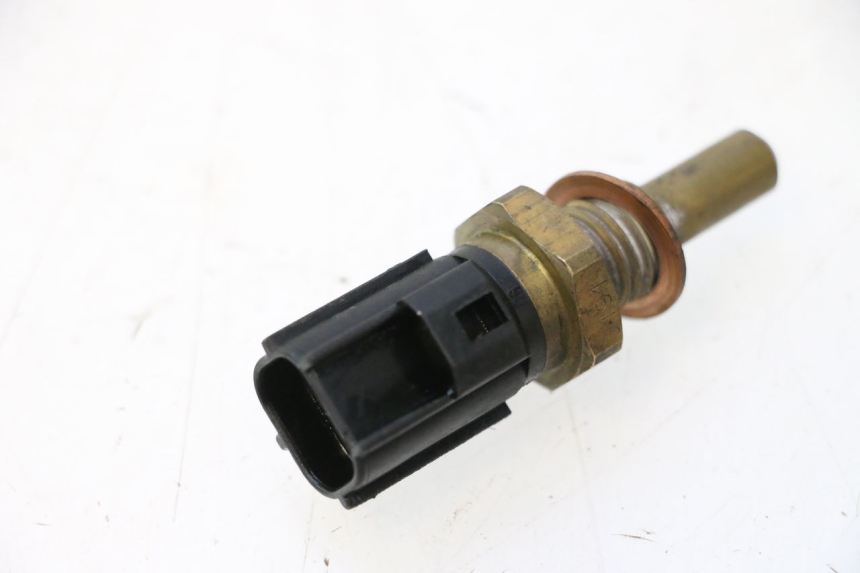 photo de SENSORE TEMPERATURA ACQUA YAMAHA FJR 1300 (2001 - 2005) - Zoom sullo stato d'uso