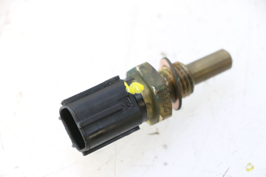 photo de SONDA TEMPERATURA D'ACQUA YAMAHA FZ8 800 (2010 - 2016) - Dettaglio del componente