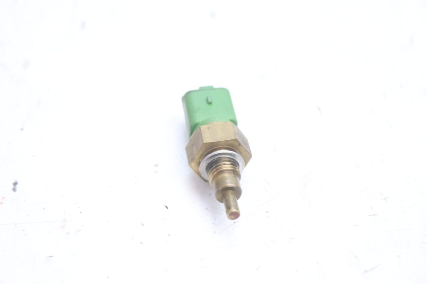 photo de SONDA TEMPERATURA D'ACQUA GILERA GP 800 (2007 - 2013) - Zoom sullo stato d'uso
