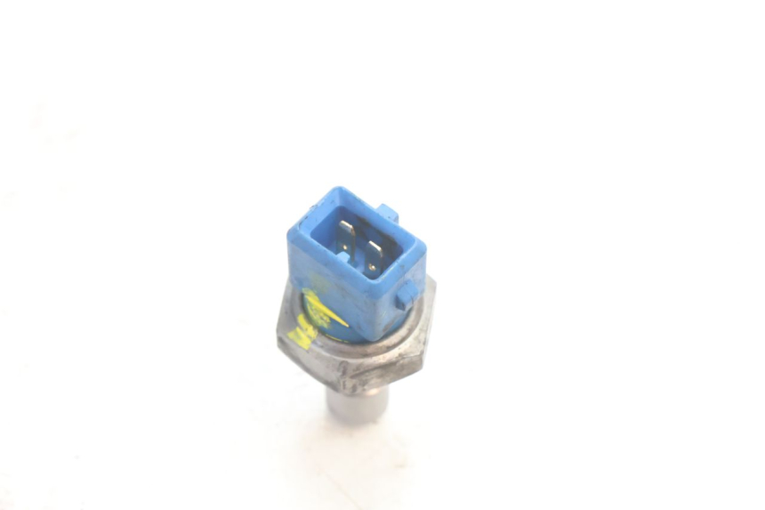 photo de SENSORE TEMPERATURA ACQUA PIAGGIO LIBERTY IGET 4T 50 (2021 - 2025) - Zoom sullo stato d'uso