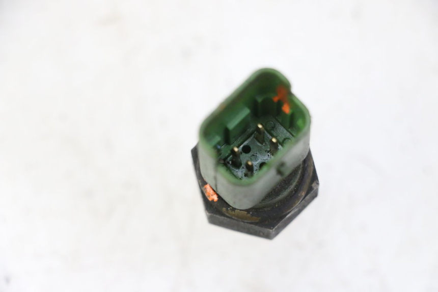 photo de SONDA TEMPERATURA D'ACQUA PIAGGIO MP3 RL 250 (2006 - 2010) - Zoom sullo stato d'uso