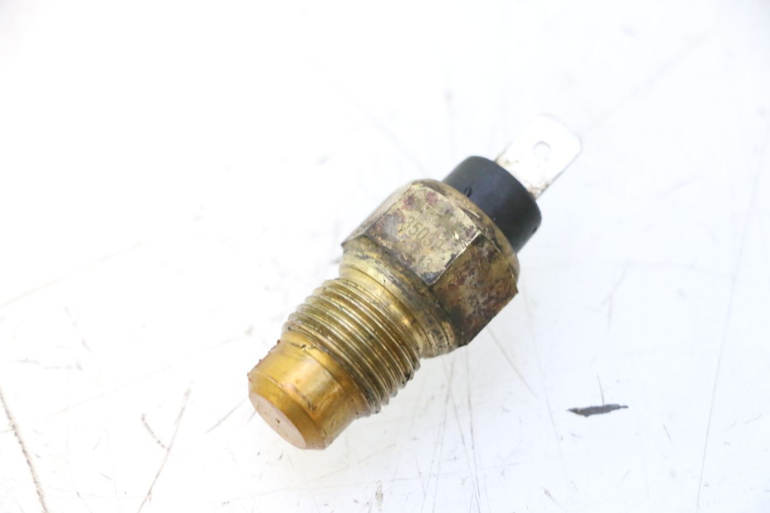 photo de SENSORE TEMPERATURA ACQUA RIEJU MRT PRO SUPERMOTARD 50 (2007 - 2018) - Zoom sullo stato d'uso