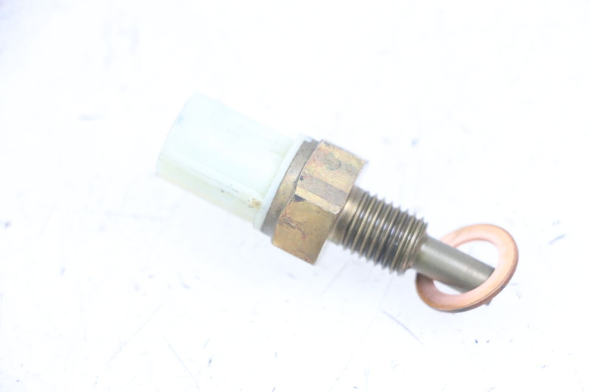 photo de SONDA TEMPERATURA D'ACQUA YAMAHA MT-07 MT07 ABS 700 (2014 - 2017) - Zoom sullo stato d'uso