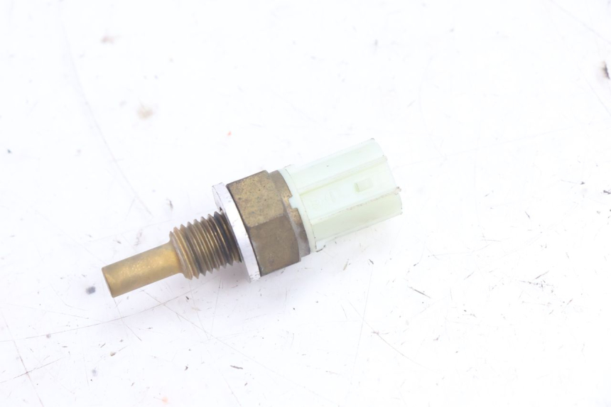 photo de SENSORE TEMPERATURA ACQUA YAMAHA N-MAX NMAX 125 (2021 - 2024) - Vista principale