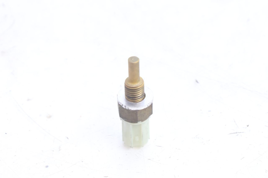 photo de SENSORE TEMPERATURA ACQUA YAMAHA N-MAX NMAX 125 (2021 - 2024) - Altra angolazione