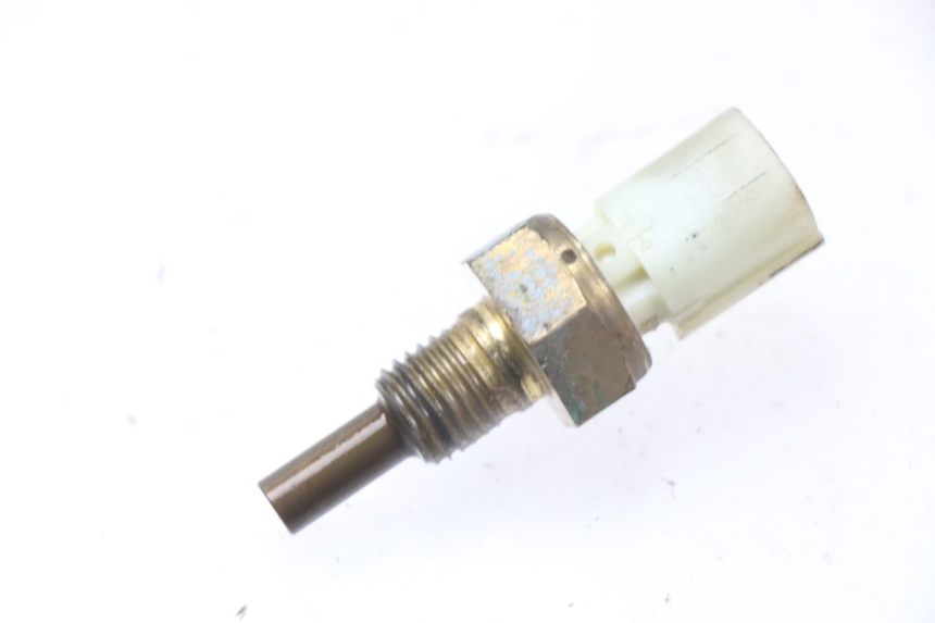 photo de SONDA TEMPERATURA D'ACQUA HONDA PCX (JF47) 125 (2012 - 2013) - Zoom sullo stato d'uso