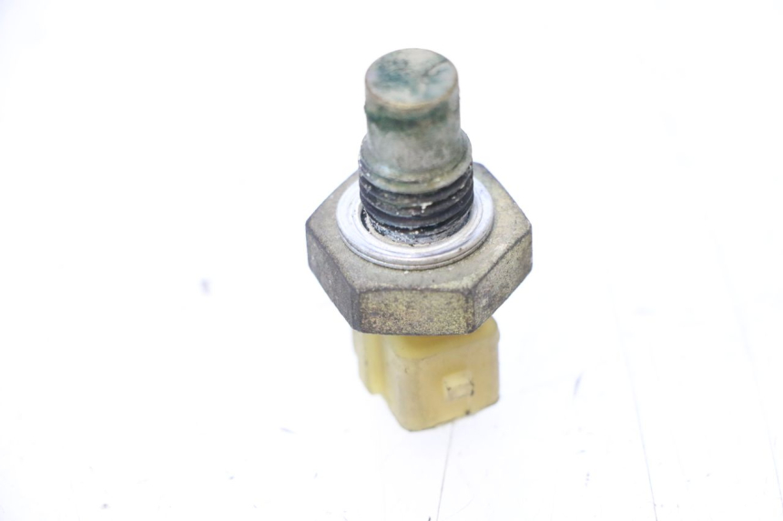 photo de SENSORE TEMPERATURA ACQUA PEUGEOT SATELIS COMPRESSOR K15 125 (2006 - 2009) - Dettaglio del componente