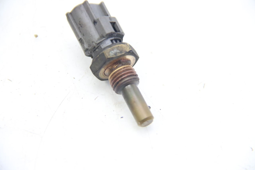 photo de SONDA TEMPERATURA D'ACQUA SUZUKI SIXTEEN 125 (2008 - 2010) - Dettaglio del componente