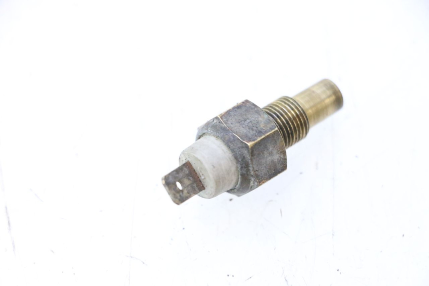 photo de SENSORE TEMPERATURA ACQUA SUZUKI SMX SUPERMOTARD 50 (1996 - 2001) - Zoom sullo stato d'uso