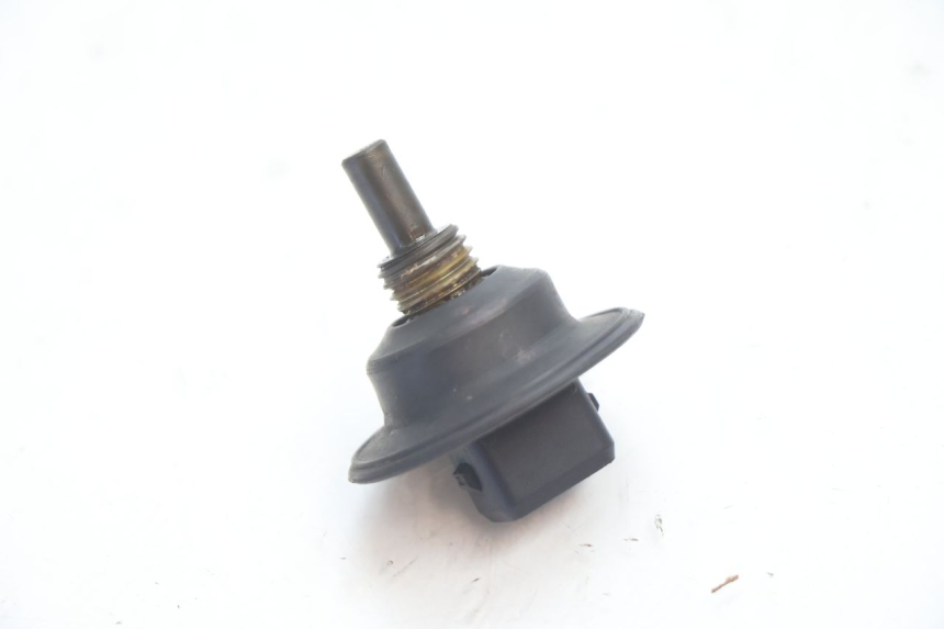 photo de SENSORE TEMPERATURA ACQUA DUCATI SS IE DS CARENEE 1000 (2002 - 2006) - Altra angolazione