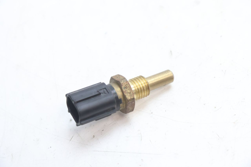photo de SENSORE TEMPERATURA ACQUA SUZUKI SV S 650 (2003 - 2009) - Dettaglio del componente