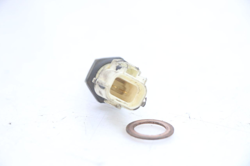 photo de SENSORE TEMPERATURA ACQUA YAMAHA X-MAX XMAX ABS 250 (2010 - 2012) - Altra angolazione