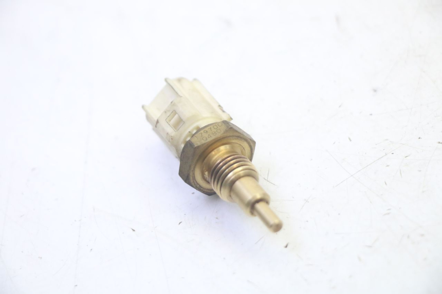 photo de SONDA TEMPERATURA D'ACQUA YAMAHA X-MAX XMAX 250 (2006 - 2009) - Primo piano tecnico