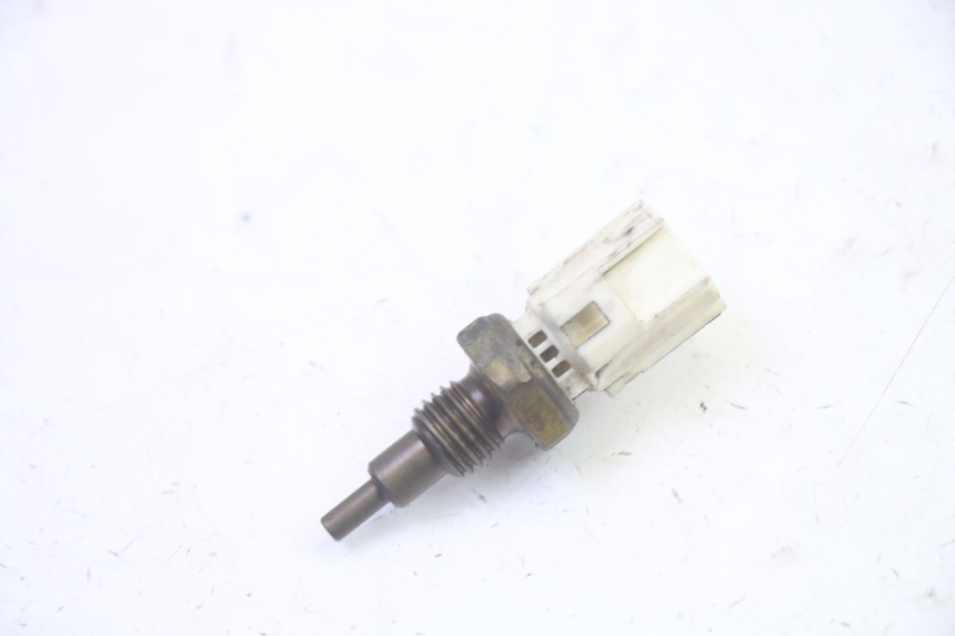 photo de SONDA TEMPERATURA D'ACQUA YAMAHA X-MAX XMAX 125 (2010 - 2013) - Vista principale