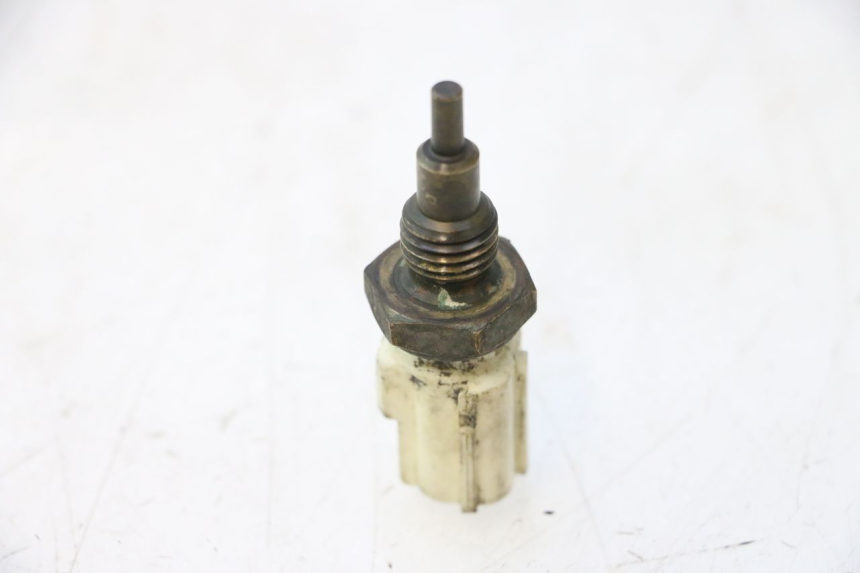 photo de SONDA TEMPERATURA D'ACQUA YAMAHA XMAX X-MAX 125 (2006 - 2009) - Dettaglio del componente