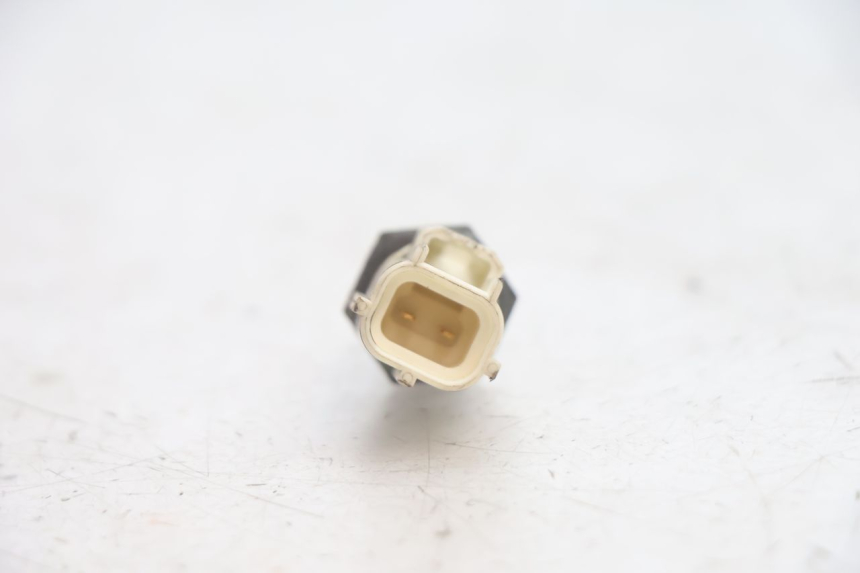 photo de SONDA TEMPERATURA D'ACQUA YAMAHA XMAX X-MAX 125 (2006 - 2009) - Altra angolazione