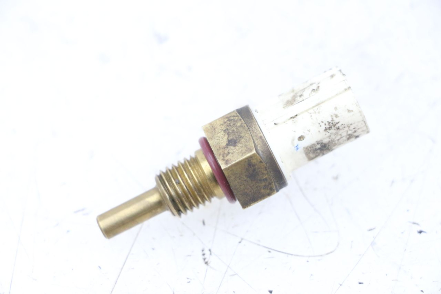 photo de Sensore di temperatura dell'acqua KYMCO XCITING 250 (2006 - 2009) - Zoom sullo stato d'uso