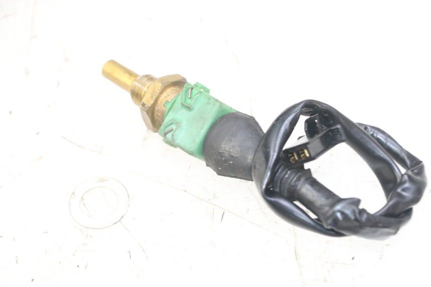 photo de SENSORE TEMPERATURA ACQUA HONDA XLV VARADERO 125 (2000 - 2006) - Altra angolazione