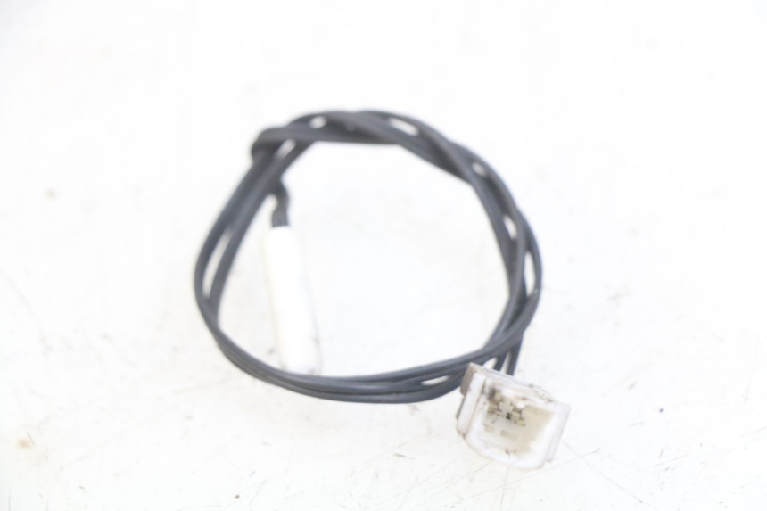 photo de SONDA TEMPERATURA ESTERNA PEUGEOT SATELIS 125 (2010 - 2012) - Dettaglio del componente