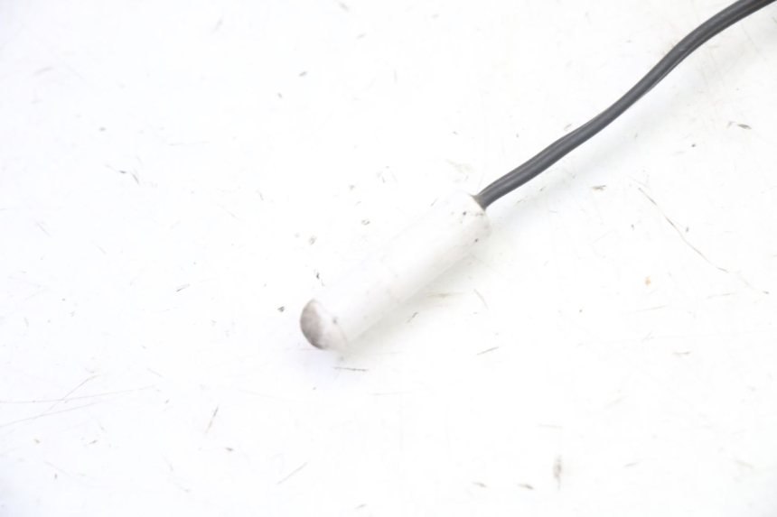 photo de SENSORE TEMPERATURA ESTERNA PEUGEOT SATELIS 125 (2013 - 2018) - Zoom sullo stato d'uso