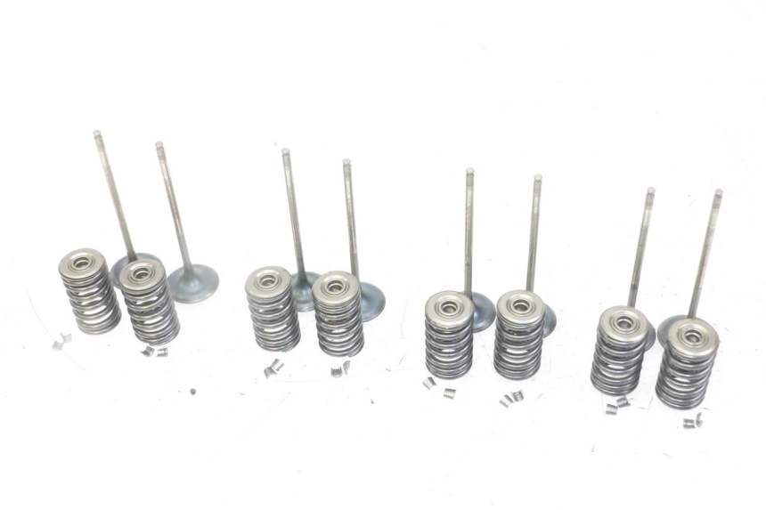 photo de VALVOLA ASPIRAZIONE HONDA CB R 1000 (2018 - 2023) - Panoramica del profilo