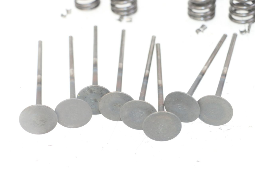 photo de VALVOLA ASPIRAZIONE HONDA CB R 1000 (2018 - 2023) - Dettagli dei punti di fissaggio