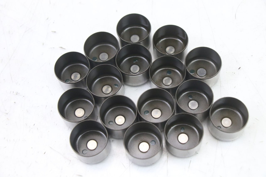 photo de VALVOLA ASPIRAZIONE YAMAHA FZ6 FAZER S2 600 (2007 - 2011) - Primo piano ad alta risoluzione