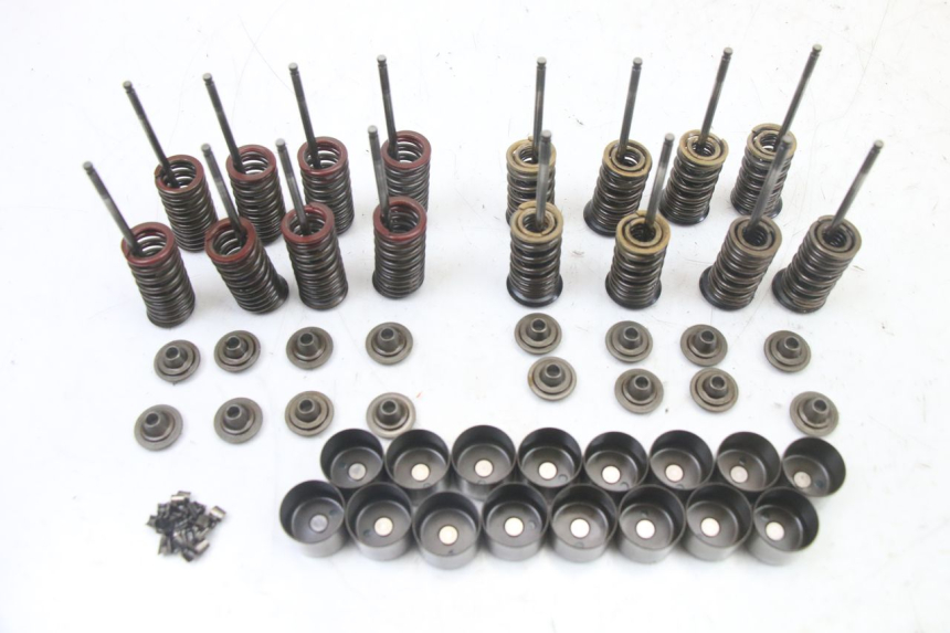 photo de VALVOLA ASPIRAZIONE YAMAHA FZ6 FAZER S2 600 (2007 - 2011) - Zoom sullo stato d'uso