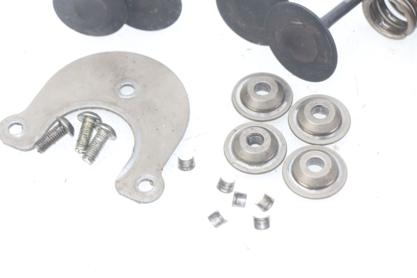 photo de SOUPAPE PEUGEOT GEOPOLIS 400 (2007 - 2013) - Altra angolazione