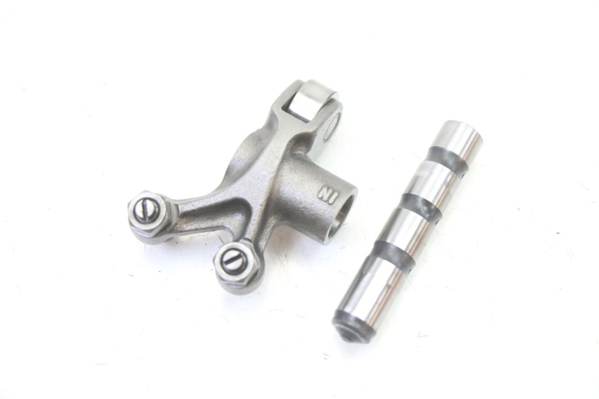 photo de VALVOLA ASPIRAZIONE PEUGEOT SATELIS 125 (2013 - 2018) - Altra angolazione