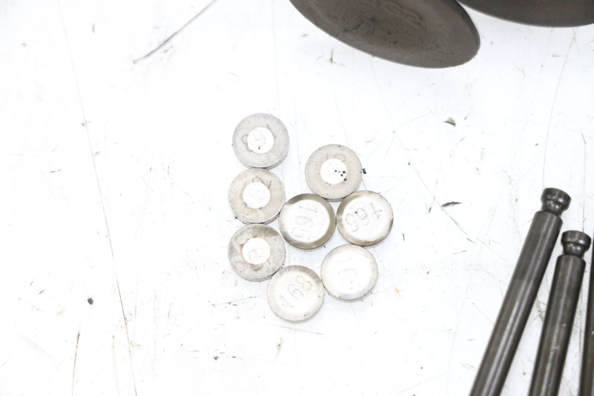 photo de VALVOLA ASPIRAZIONE SUZUKI GSR 750 (2011 - 2017) - Vista d'insieme del prodotto