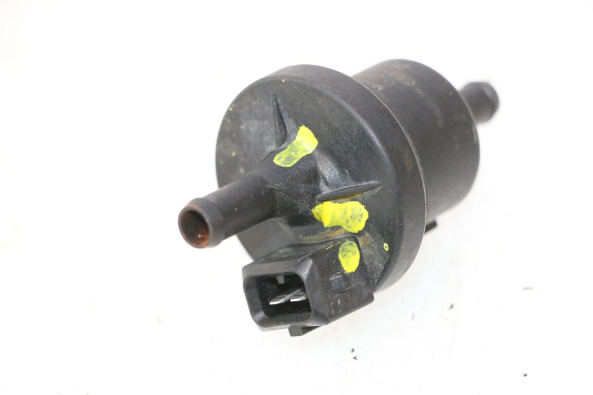 photo de VALVOLA SFIATO CANISTER BMW C SPORT 650 (2015 - 2021) - Primo piano tecnico