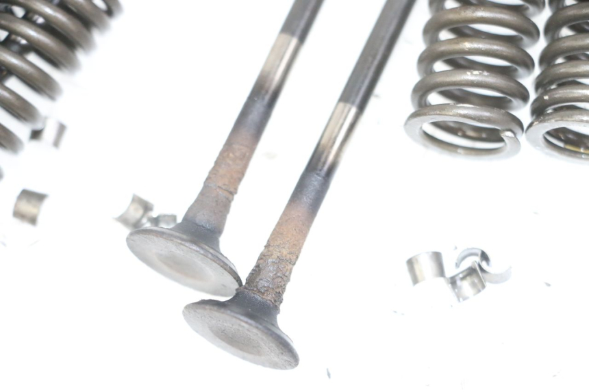 photo de VALVOLA ASPIRAZIONE PIAGGIO VESPA GRANTURISMO 200 (2004 - 2005) - Altra angolazione