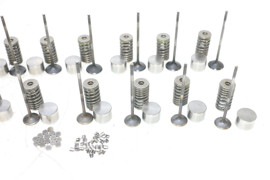 photo de VALVOLA ASPIRAZIONE YAMAHA XJ6 600 (2008 - 2016) - Focus sulla struttura