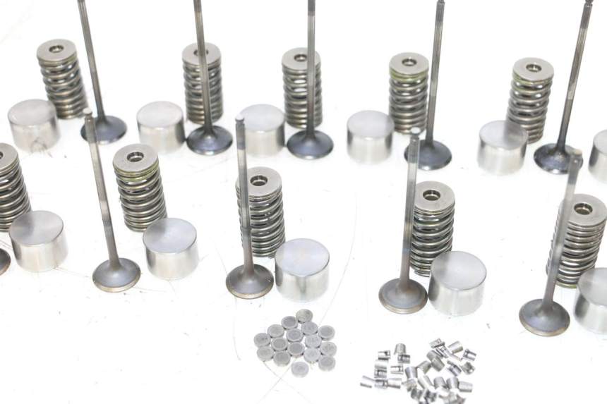 photo de VALVOLA ASPIRAZIONE YAMAHA XJ6 600 (2008 - 2016) - Angolazione alternativa