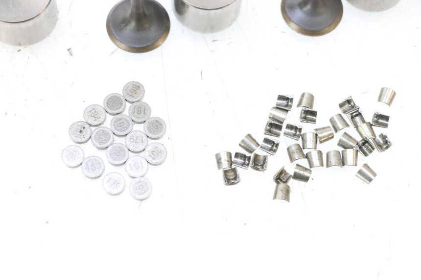 photo de VALVOLA ASPIRAZIONE YAMAHA XJ6 600 (2008 - 2016) - Stato della superficie e materiale