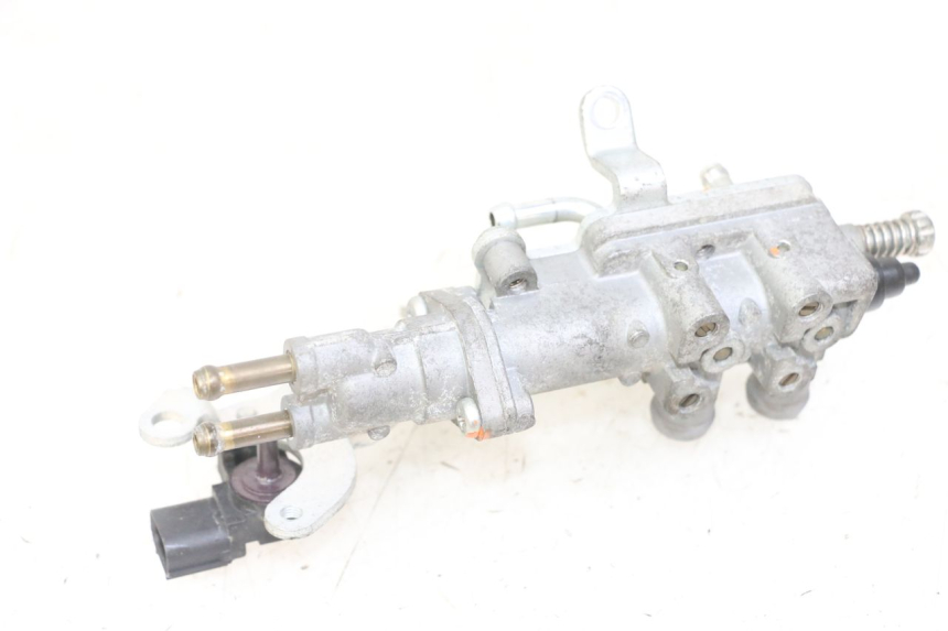 photo de ARIA STARTER YAMAHA XJ6 ABS 600 (2008 - 2016) - Dettaglio del componente